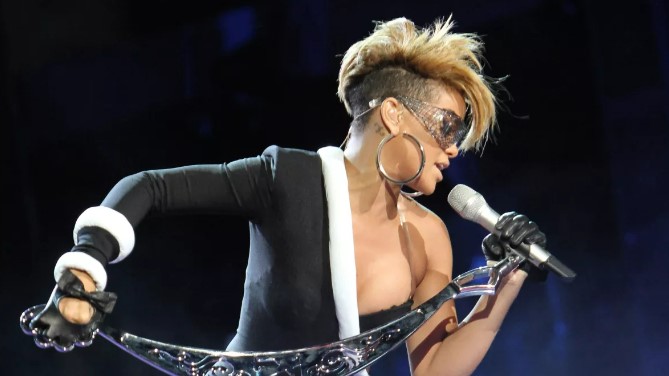 What Date And Time Is The Super Bowl Halftime Show 