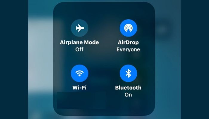 CarPlay Enable Both Bluetooth and WiFi