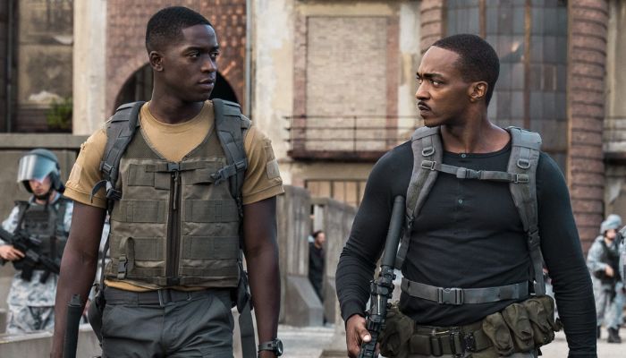 Outside The Wire (2021)