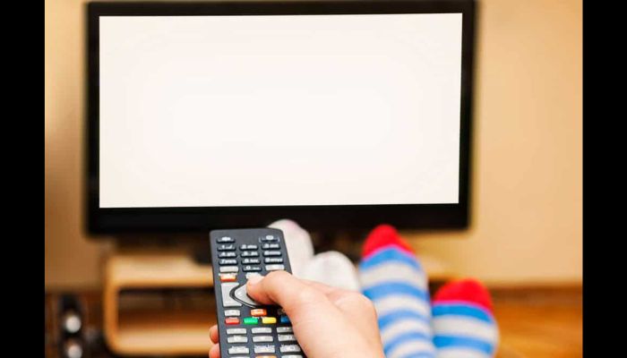 Causes Of Smasung Smart TV Turning On and Off Issue