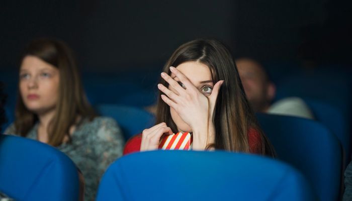 tell if youre watching horror or a thriller