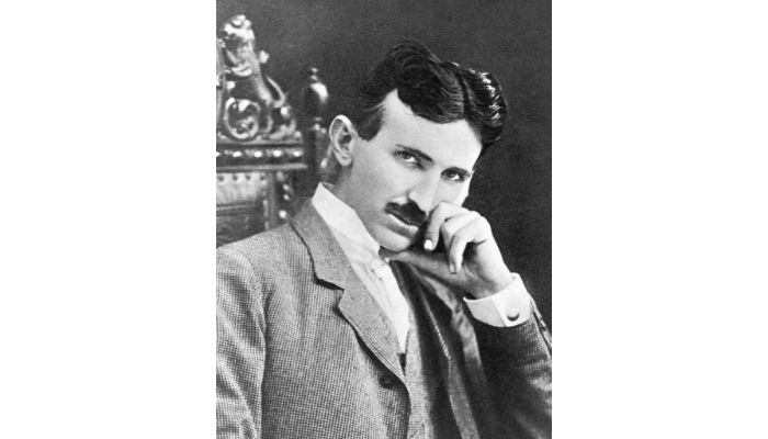 Nikola Tesla (160-310IQ)